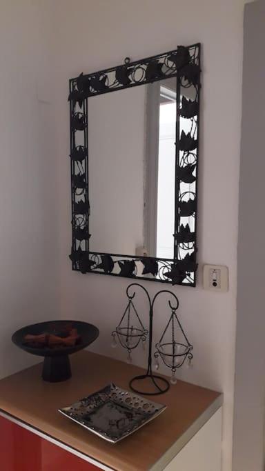Bel Appartement Au Coeur De La Cite Medievale Sommières Eksteriør billede