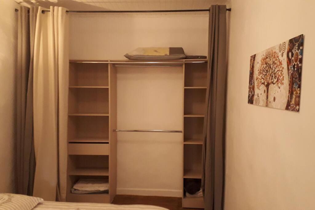 Bel Appartement Au Coeur De La Cite Medievale Sommières Eksteriør billede